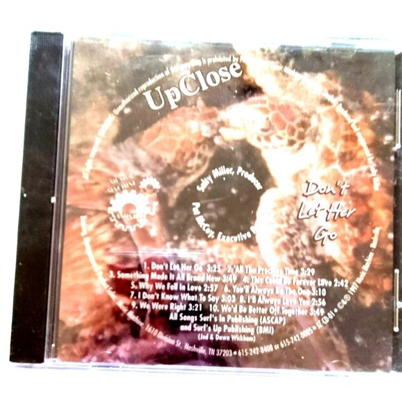 UpClose New Audio Music CD Don't Let Her Go Tropical Vacation NWT 37525cd - Picture 1 of 2